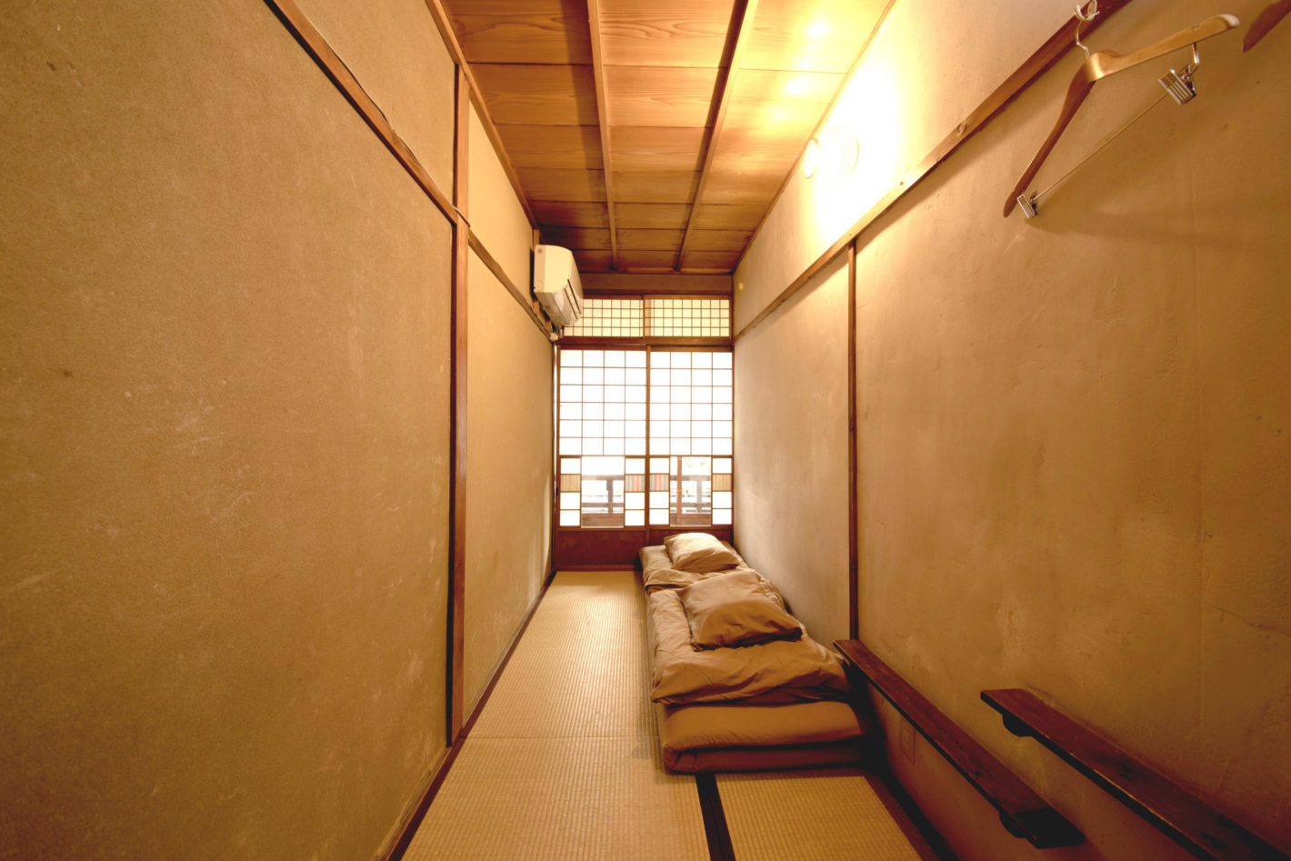 RoomB1