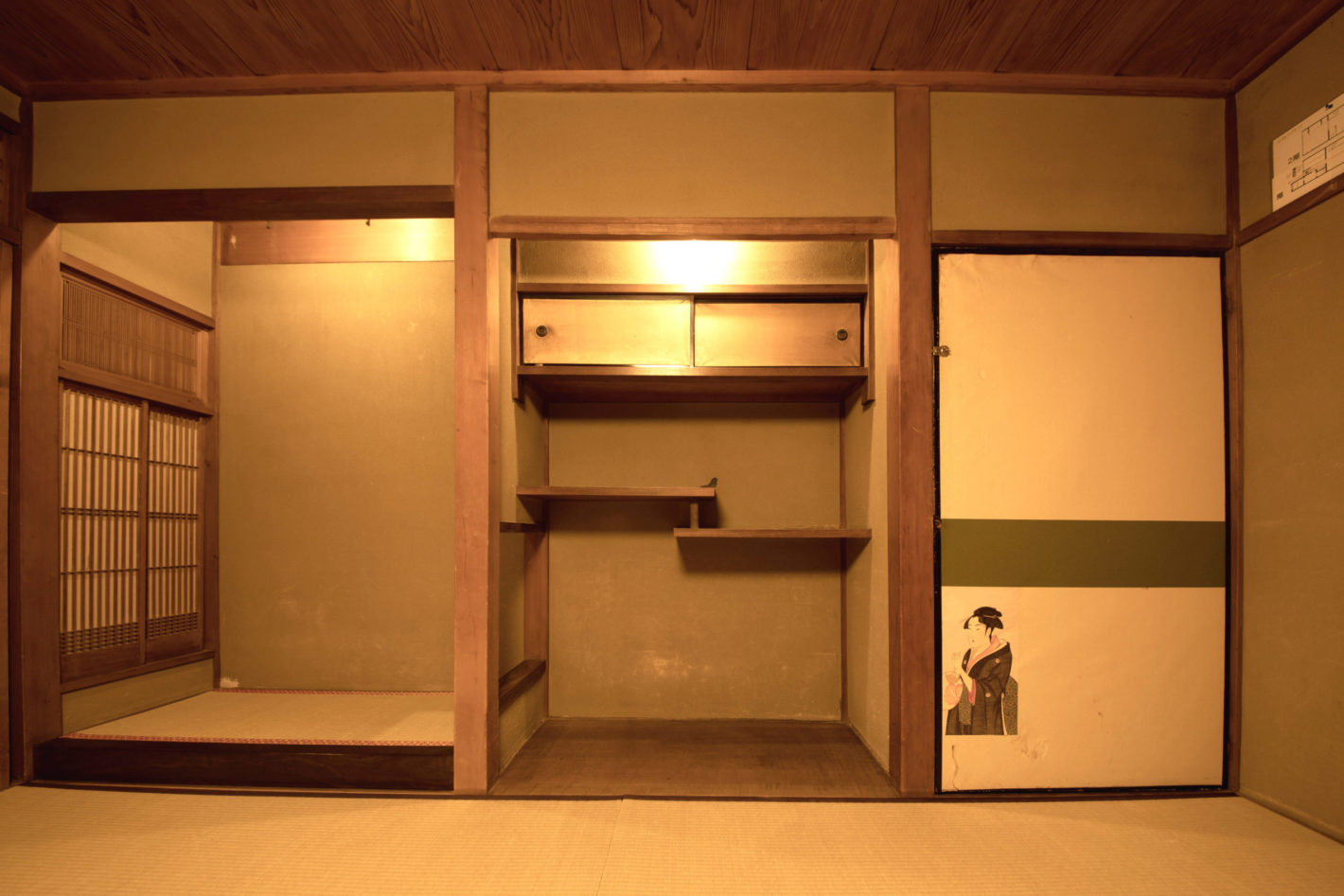 RoomF3